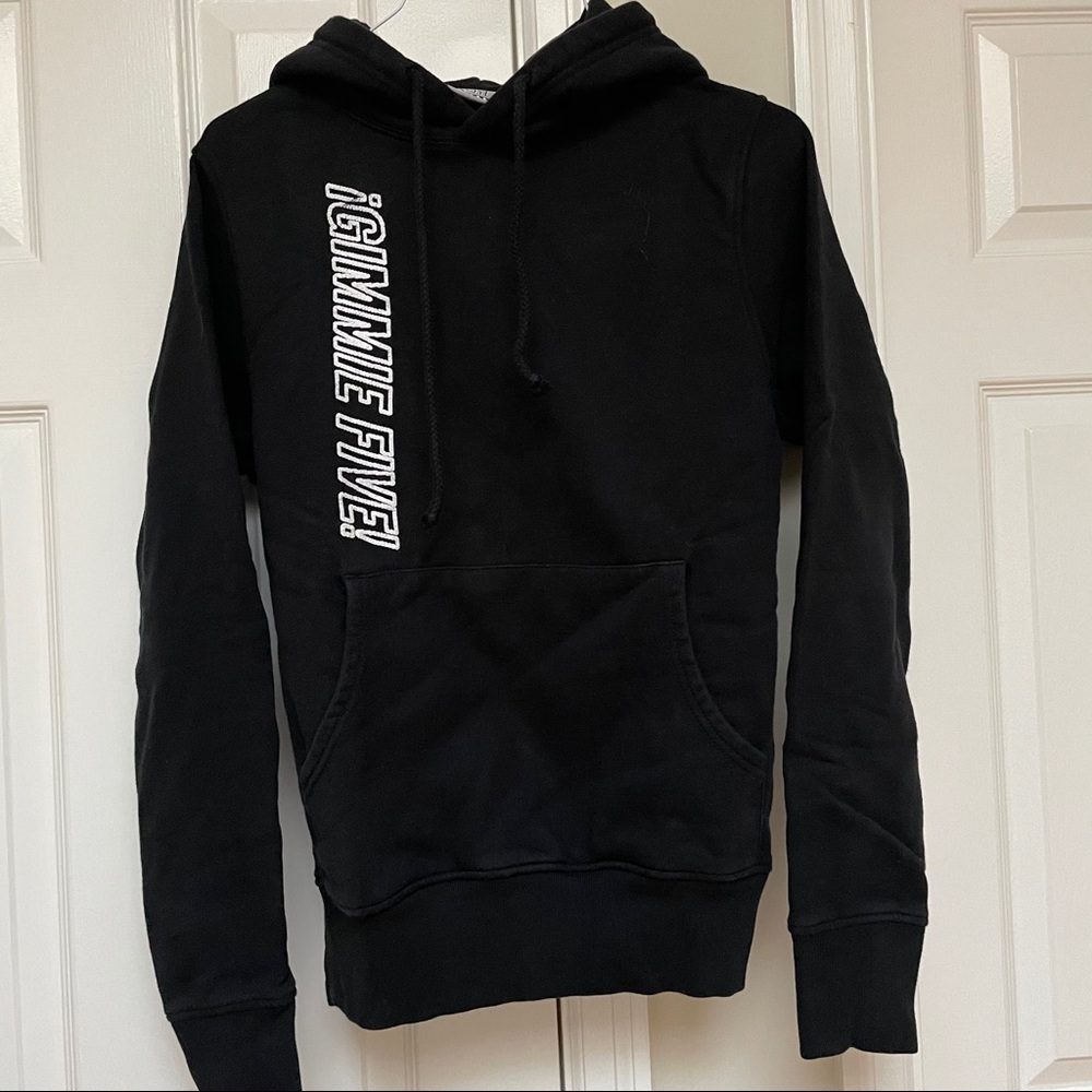 “¡Gimme Five” Hooded Sweatshirt